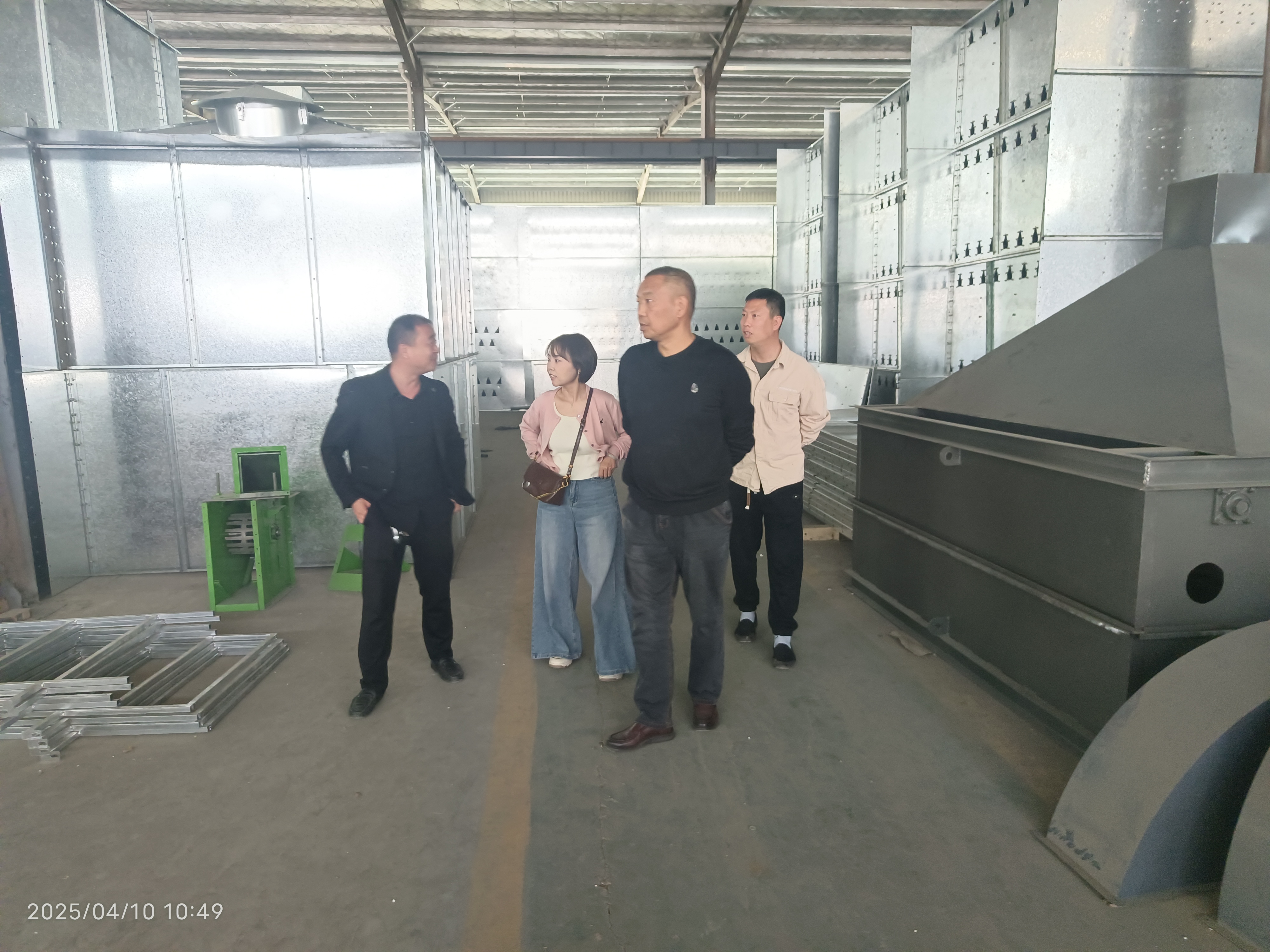 市农机推广站一行在河南星火机械设备有限公司考察